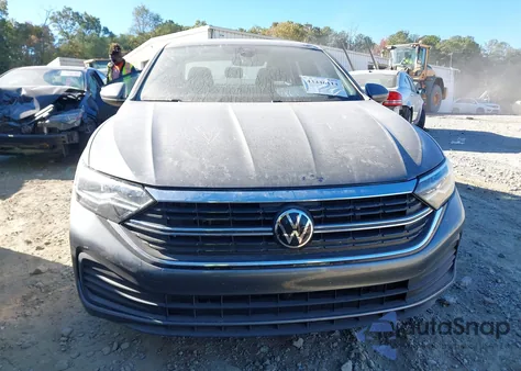 2024 Volkswagen Jetta 1.5T S z USA, uszkodzony, nr VIN 3VW5M7BU9RM035596